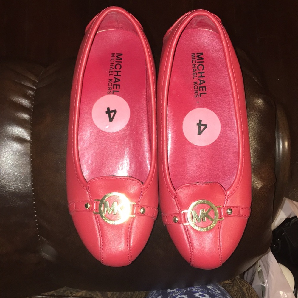Michael Kors flats